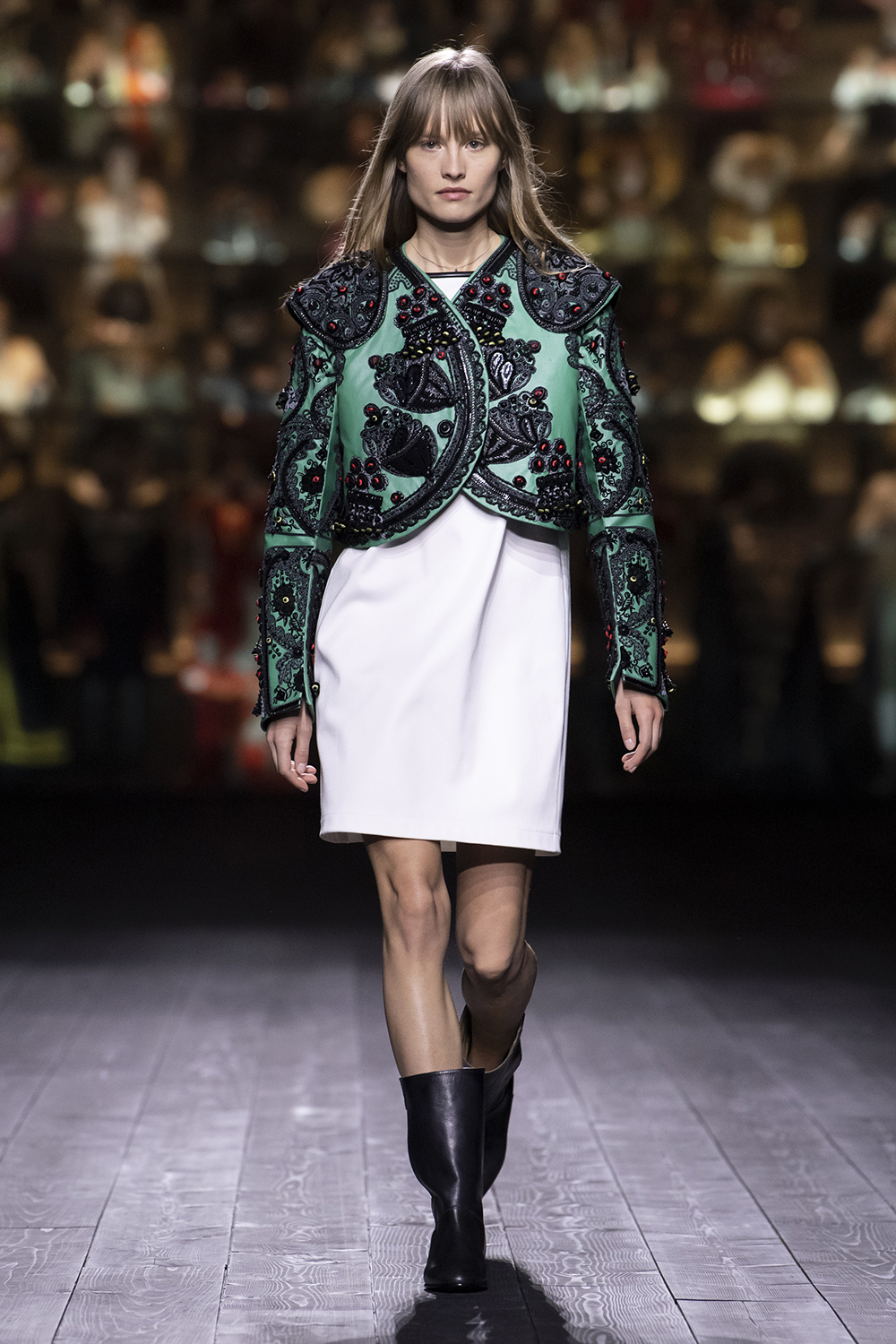 Louis Vuitton Presents Fall/Winter 2020 Women's Runway Show - S/ magazine