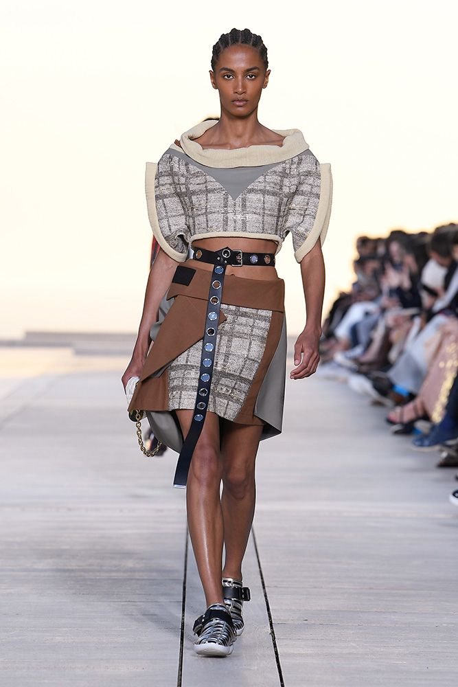 Every Look From Louis Vuitton's Cruise 2023 Collection — San Diego Fashion  Show Photos